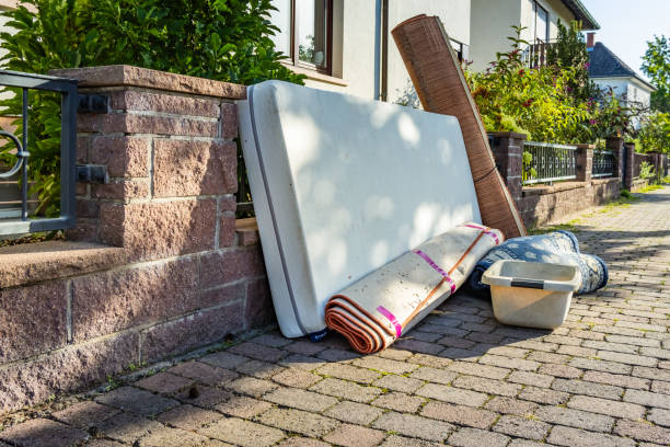 Best Yard Waste Removal  in Northview, MI